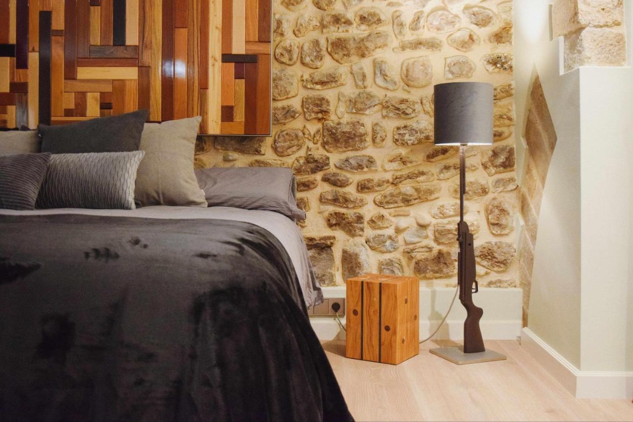 Keldomenech Bed&Art Luxury Apartment For Art Lover Besalú Extérieur photo