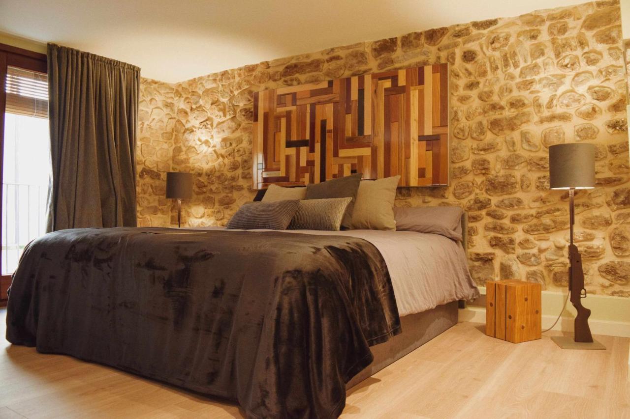 Keldomenech Bed&Art Luxury Apartment For Art Lover Besalú Extérieur photo