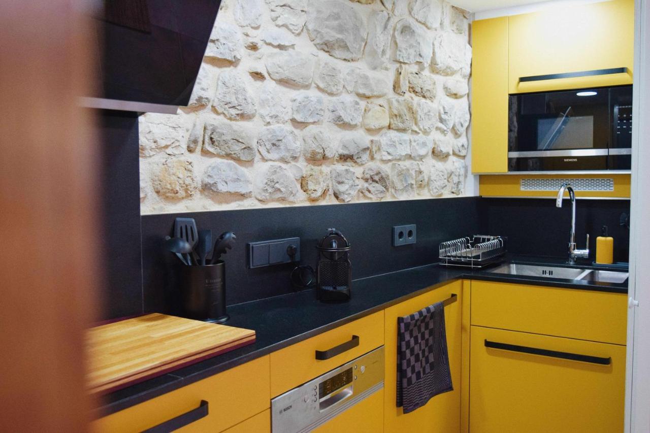 Keldomenech Bed&Art Luxury Apartment For Art Lover Besalú Extérieur photo